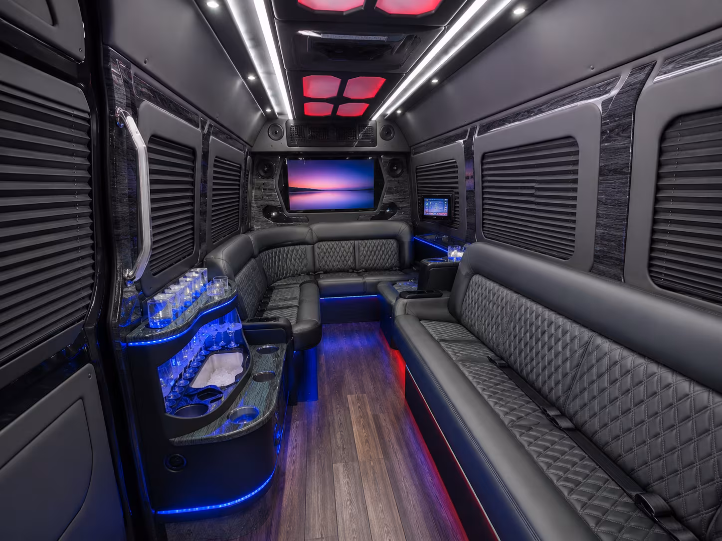 longview 25 passenger party bus