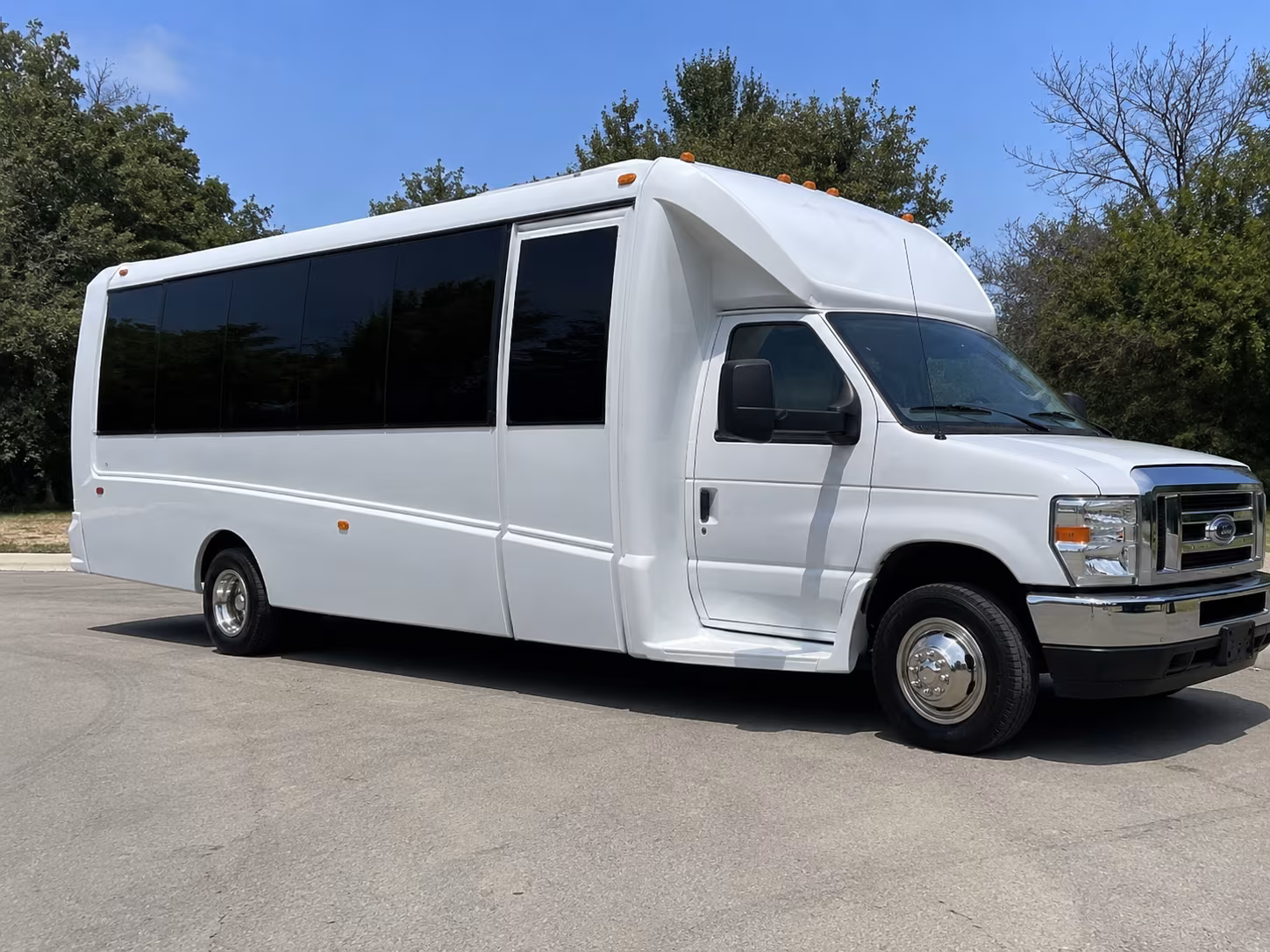 party buses for bachelorette wine tours in longview